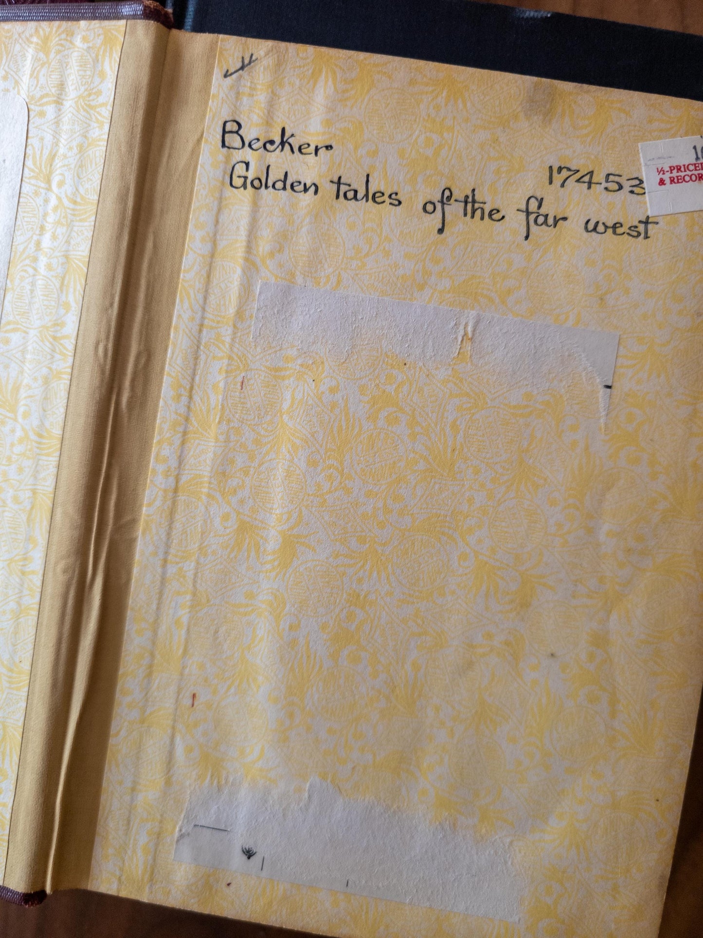 Red vintage books - Set of 5