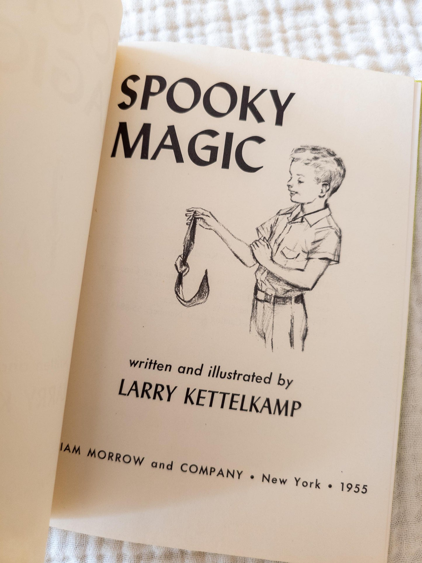 Spooky Magic by Larry Kettelkamp