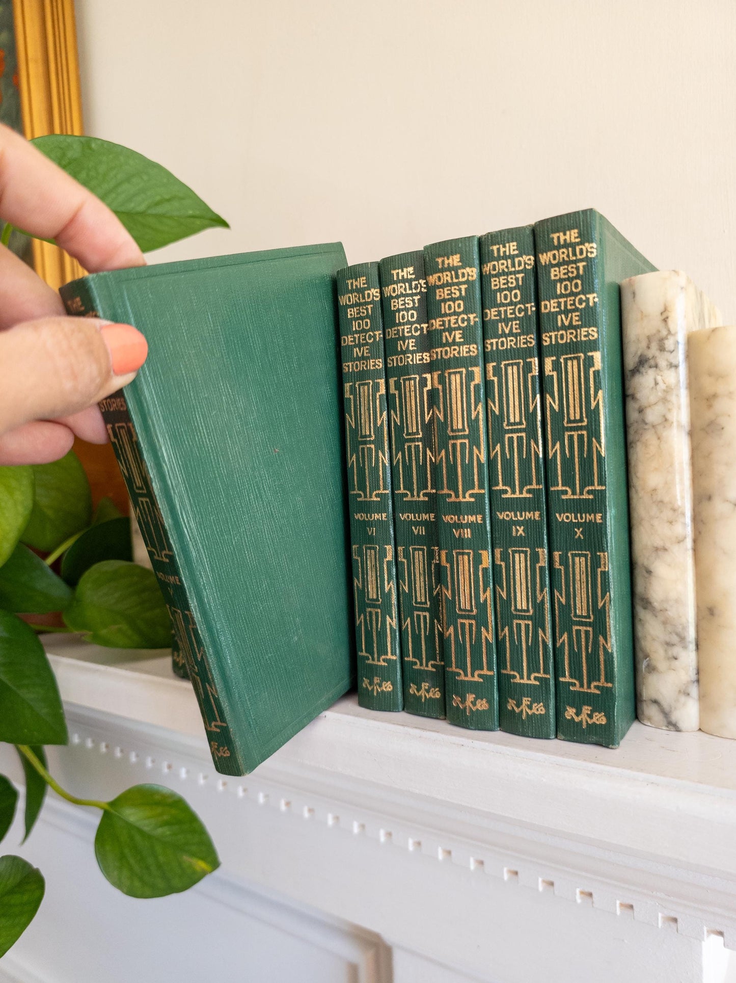 The World's Best 100 Detective Stories - vintage green and gold books