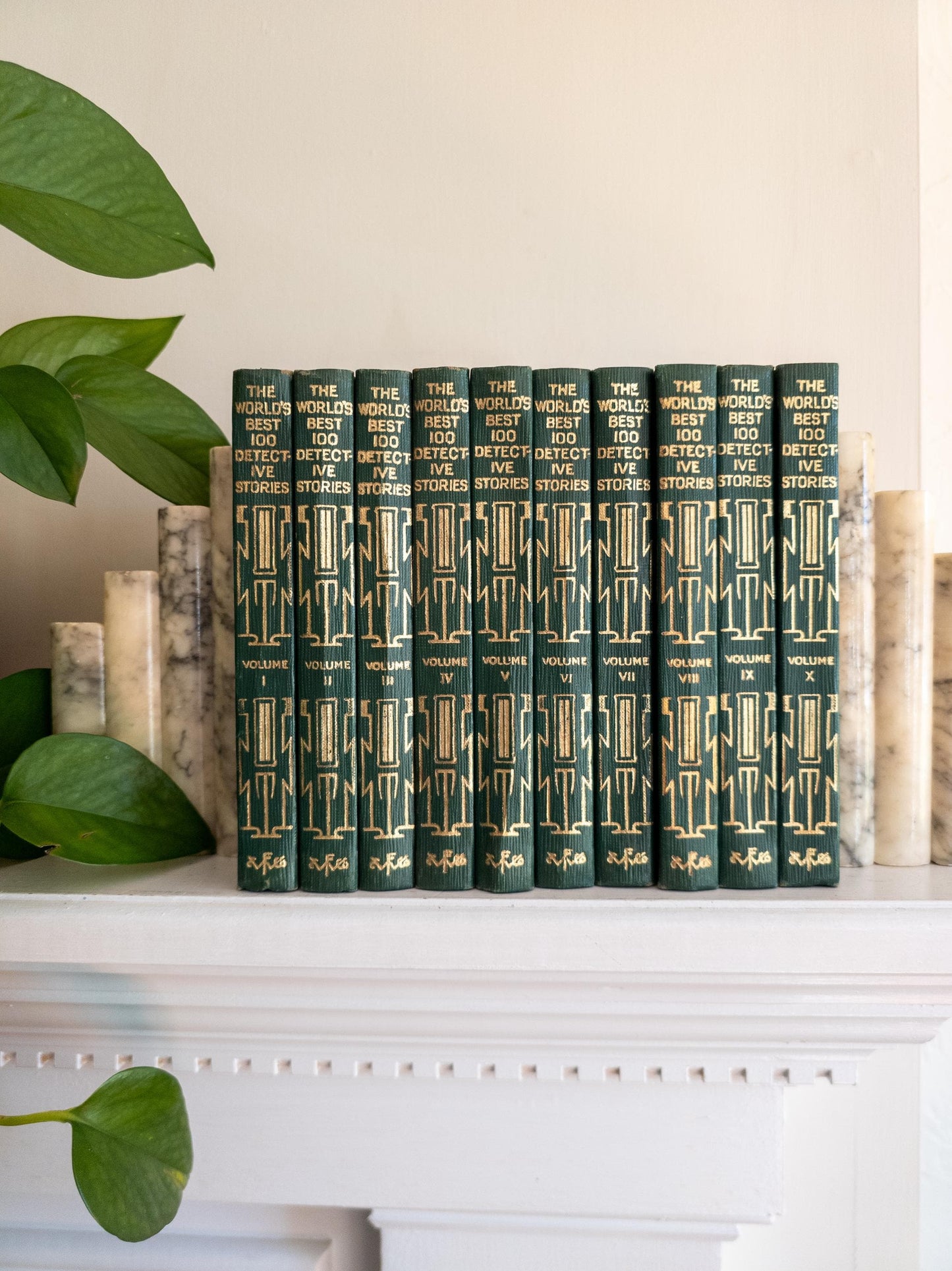 The World's Best 100 Detective Stories - vintage green and gold books