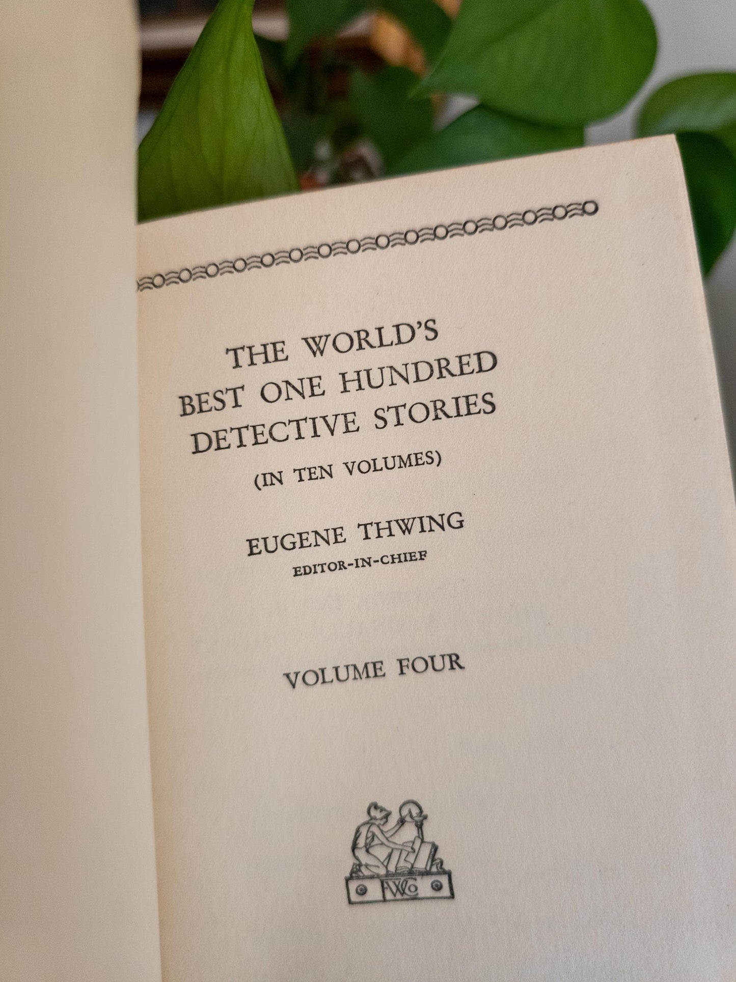 The World's Best 100 Detective Stories - vintage green and gold books