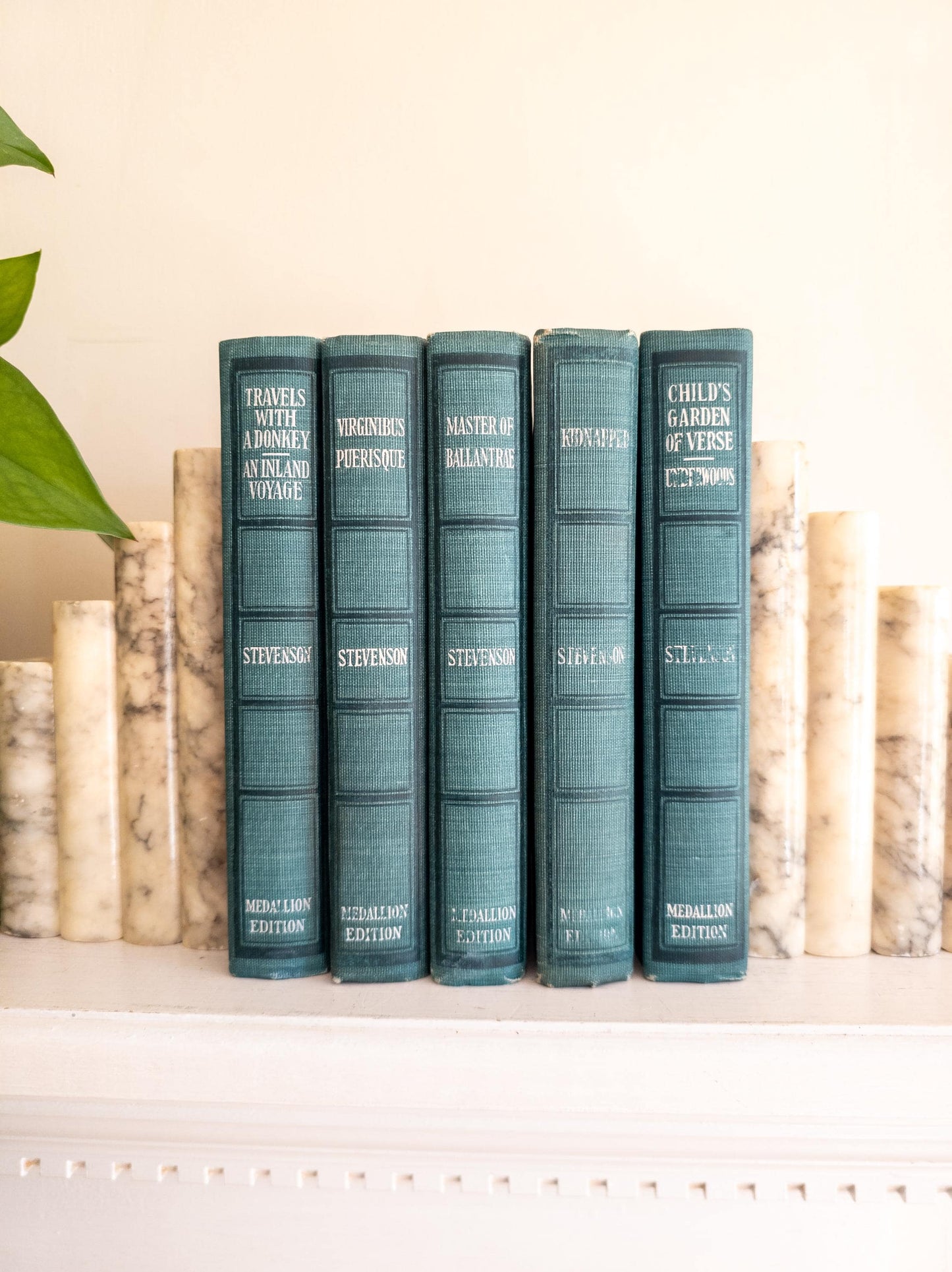 Small Robert Louis Stevenson books
