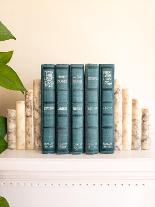Small Robert Louis Stevenson books